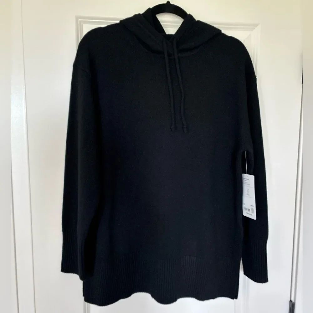 NWT ATHLETA Alpine Hoodie Sweater Cashmere Wool Black Women’s Size Medium HOL24